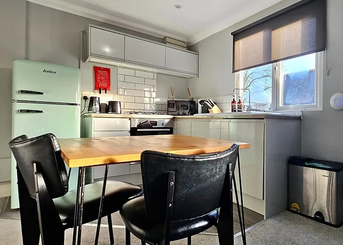 Victoria House By Switchback Stays