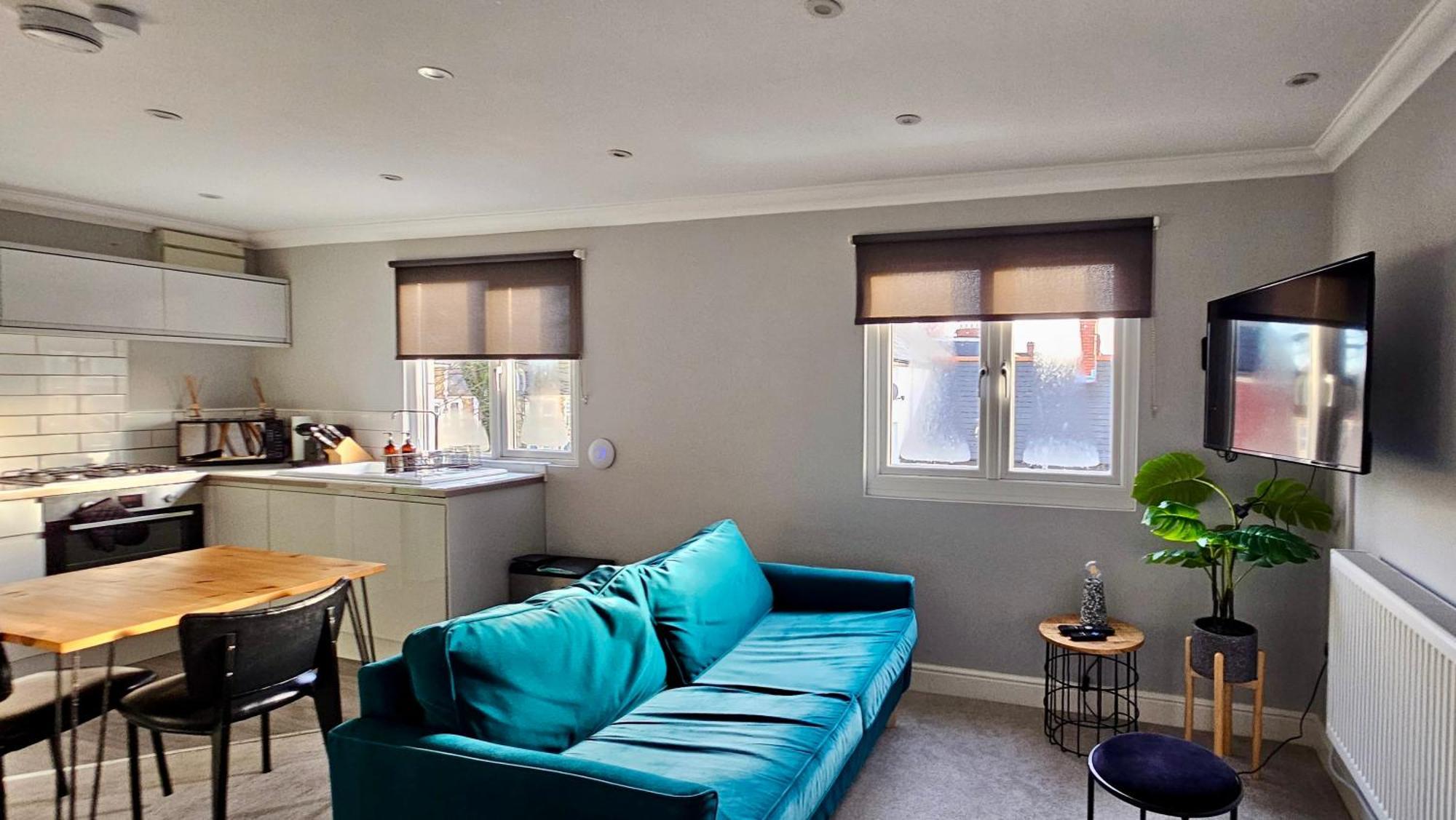 Victoria House By Switchback * Cardiff